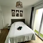 Le Chaleureux, T2 Avec Balcon アパート *