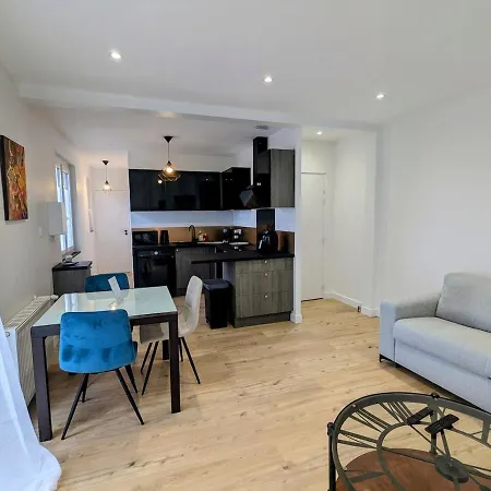 Le Chaleureux, T2 Avec Balcon Apartment