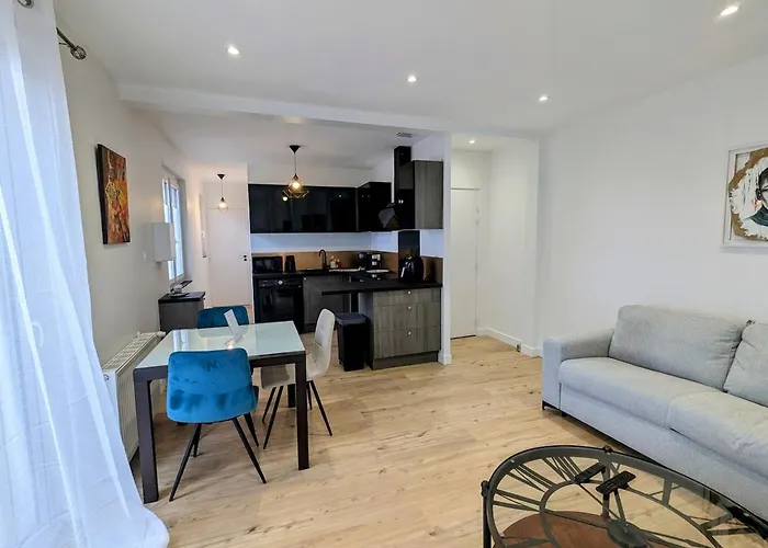 Le Chaleureux, T2 Avec Balcon Apartment